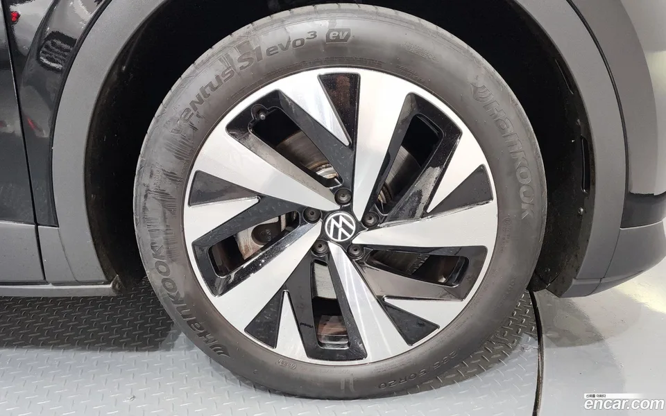 Volkswagen ID.4 2023 — миниатюра 2