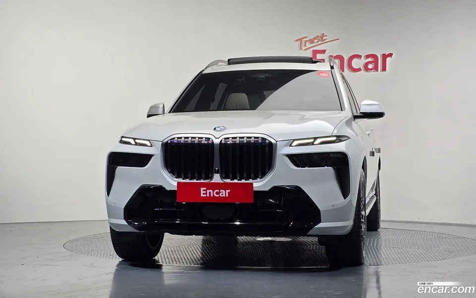 BMW X7 xDrive 40i M 6 2024 — миниатюра 3