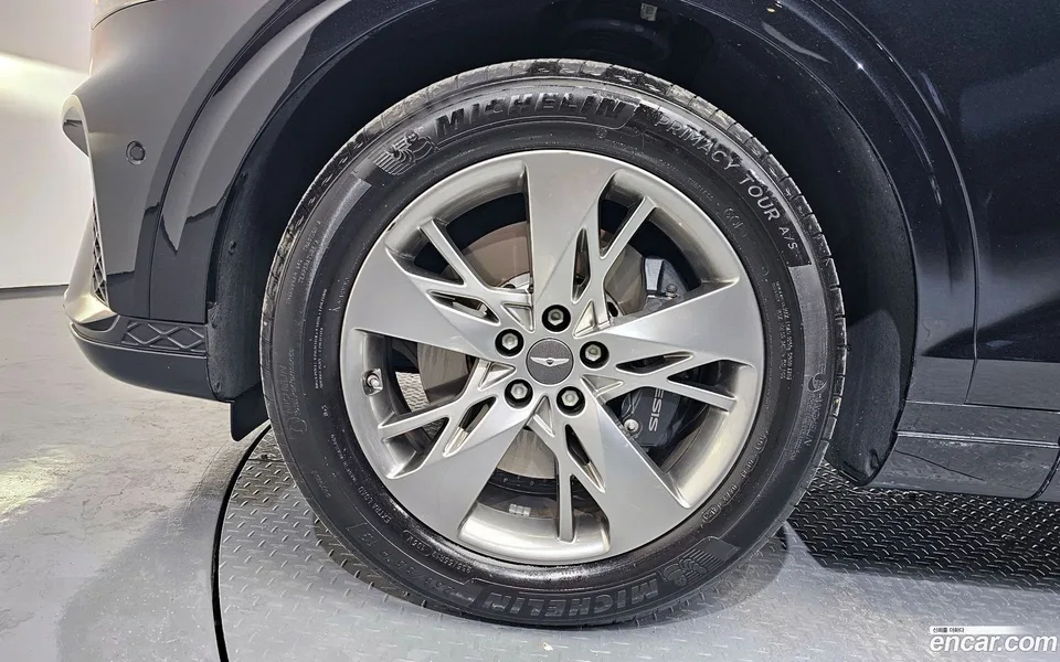 Genesis GV70 2.5T 2WD 2022 — миниатюра 2