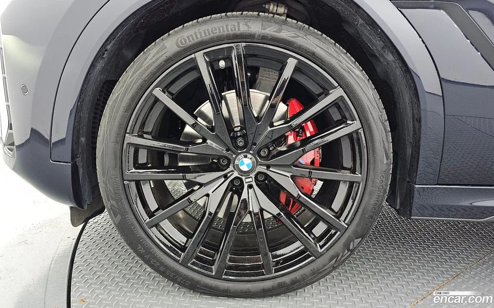BMW X6 xDrive40d M 2024 — миниатюра 2