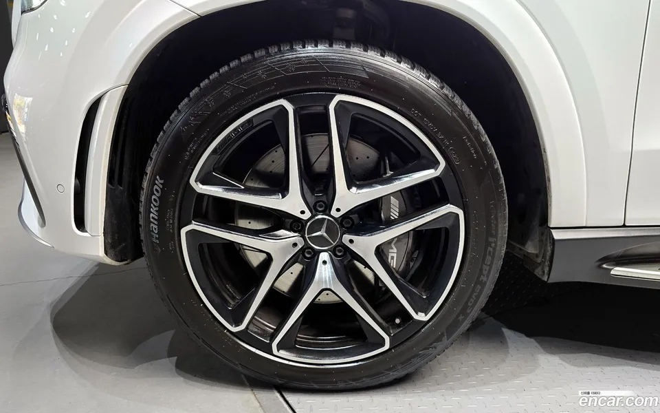 Mercedes-Benz GLE-Class AMG GLE53 4MATIC+ 2023 — миниатюра 5