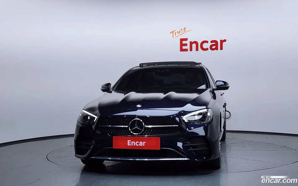 Mercedes-Benz E-Class E350 4MATIC AMG Line 2022 — миниатюра 3