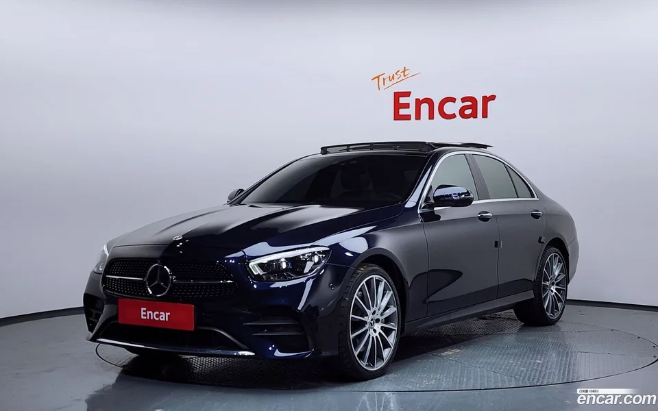 Mercedes-Benz E-Class E350 4MATIC AMG Line 2022 — фото 1, купить с доставкой в Москву