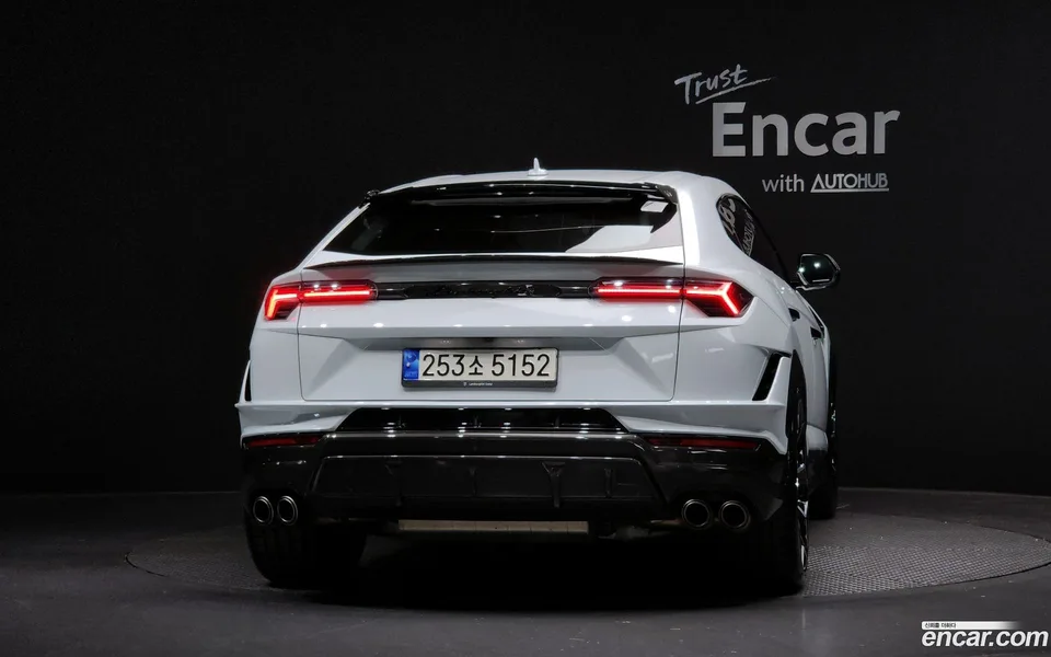 Lamborghini Urus 4.0 V8 2023 — миниатюра 4