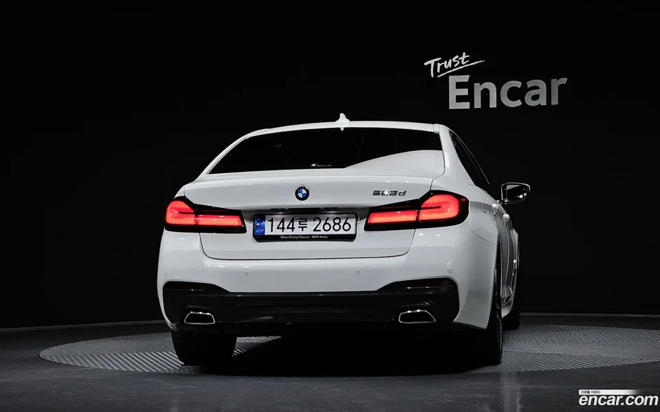 BMW 5 Series 523d M 2023 — миниатюра 4