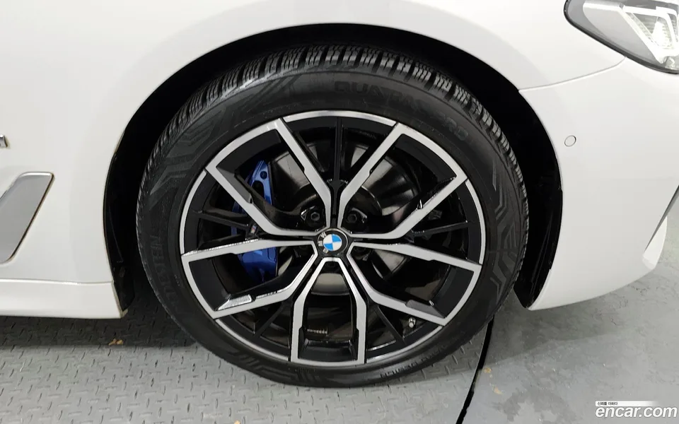 BMW 5 Series 530i M 2022 — миниатюра 2