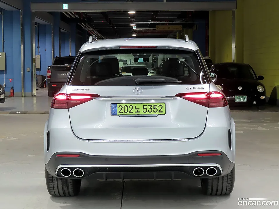 Mercedes-Benz GLE-Class AMG GLE53 4MATIC+ 2024 — миниатюра 3