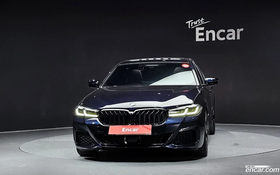 BMW 5 Series 530i M 2022 — миниатюра 3