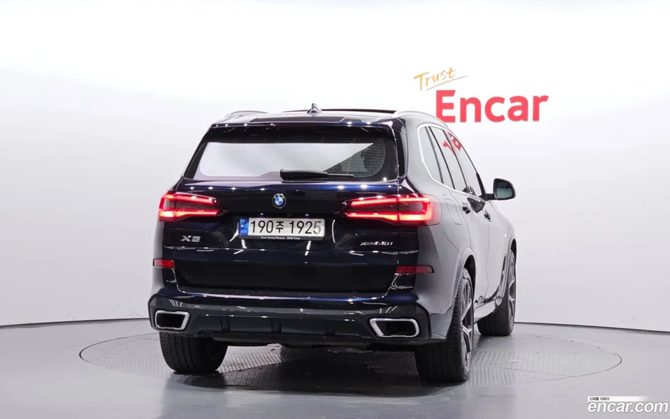 BMW X5 xDrive 40i M 2022 — миниатюра 4