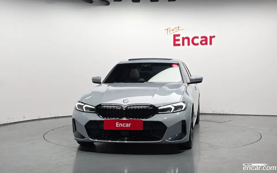 BMW 3 Series 320i M 2023 — миниатюра 3