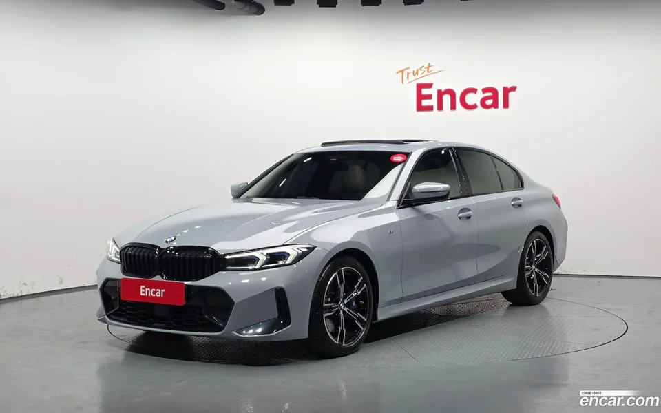 BMW 3 Series 320i M 2023 — фото 1, купить с доставкой в Москву