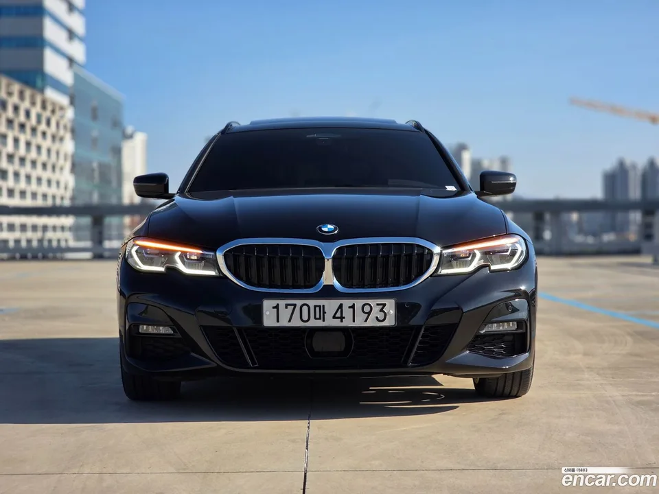 BMW 3 Series 320i M 2022 — миниатюра 3