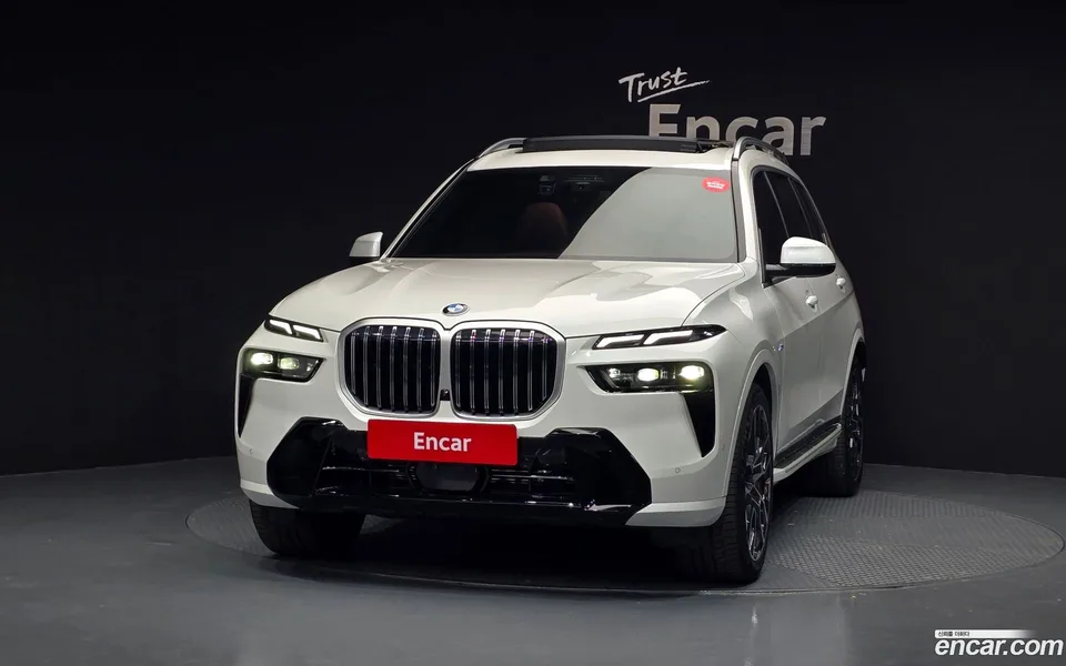 BMW X7 xDrive 40i M 6 2024 — миниатюра 3