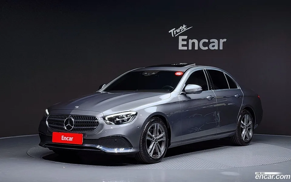 Mercedes-Benz E-Class E250 2022 — фото 1, купить с доставкой в Москву