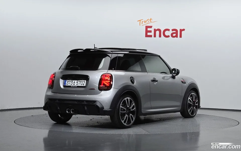 MINI Cooper S JCW 2023 — миниатюра 2