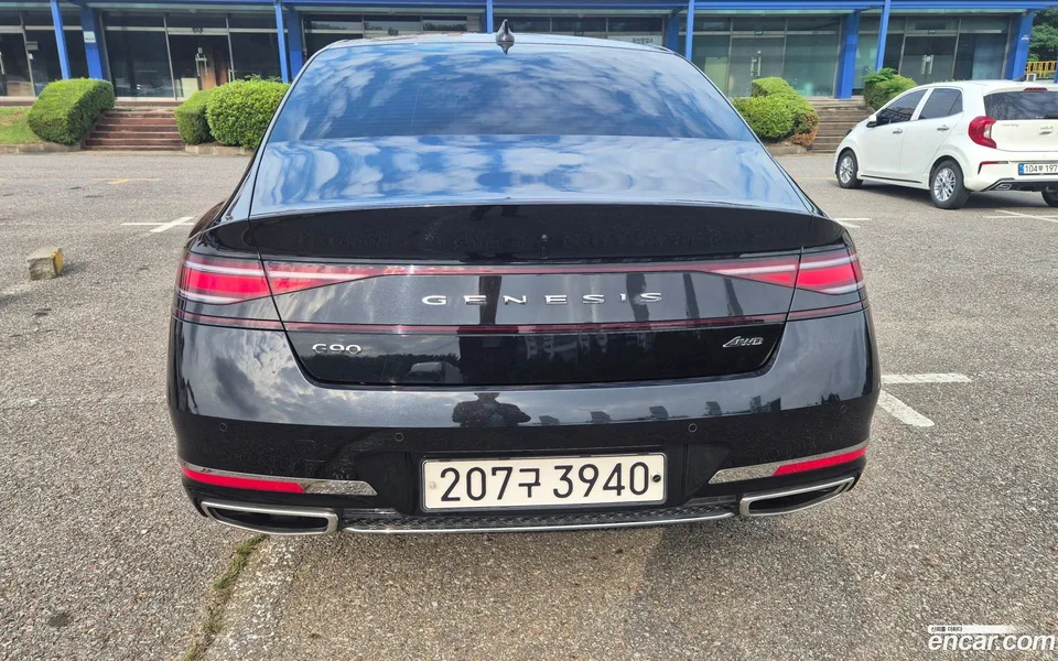 Genesis G90 3.5 AWD 2022 — thumbnail 2