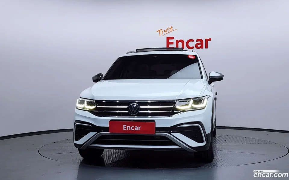 Volkswagen Tiguan Allspace 2.0 TSI 2022 — миниатюра 3