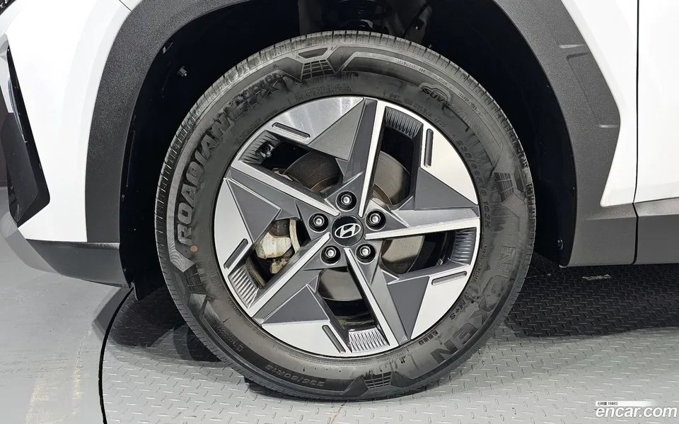 Hyundai Tucson NX4 1.6 2WD 2024 — миниатюра 2