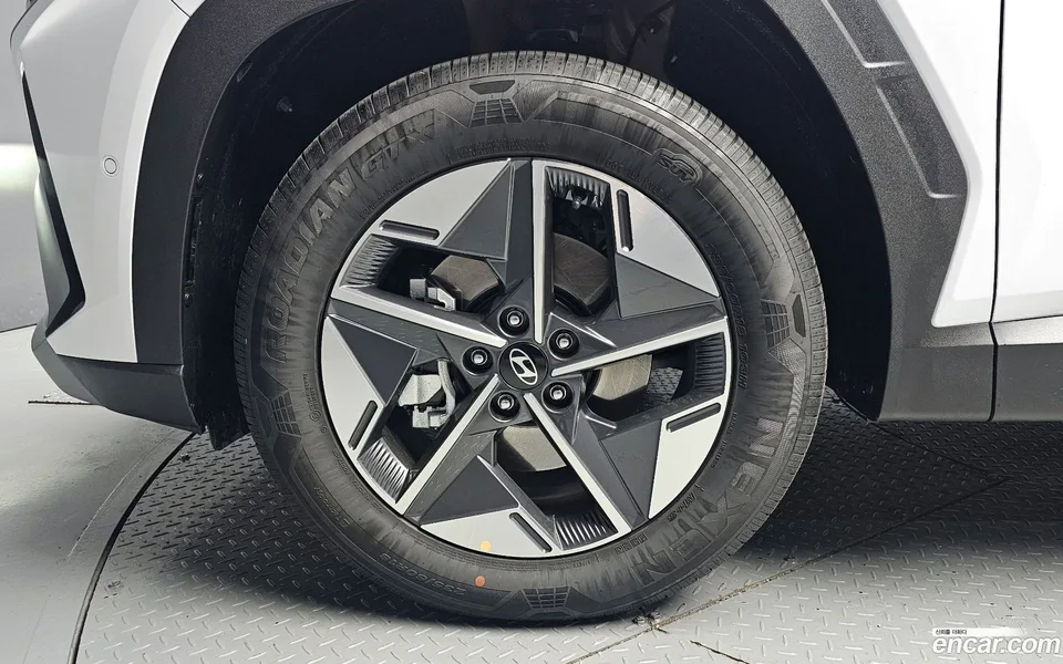 Hyundai Tucson NX4 1.6 2WD 2025 — миниатюра 2