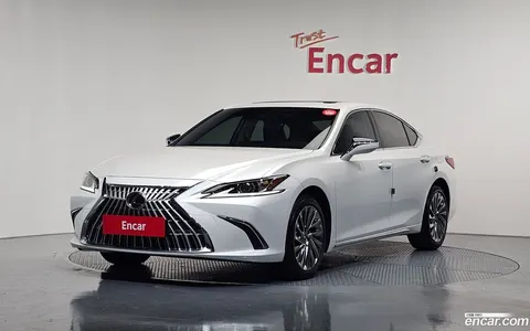 Lexus ES 300h 2025 buy in Moscow