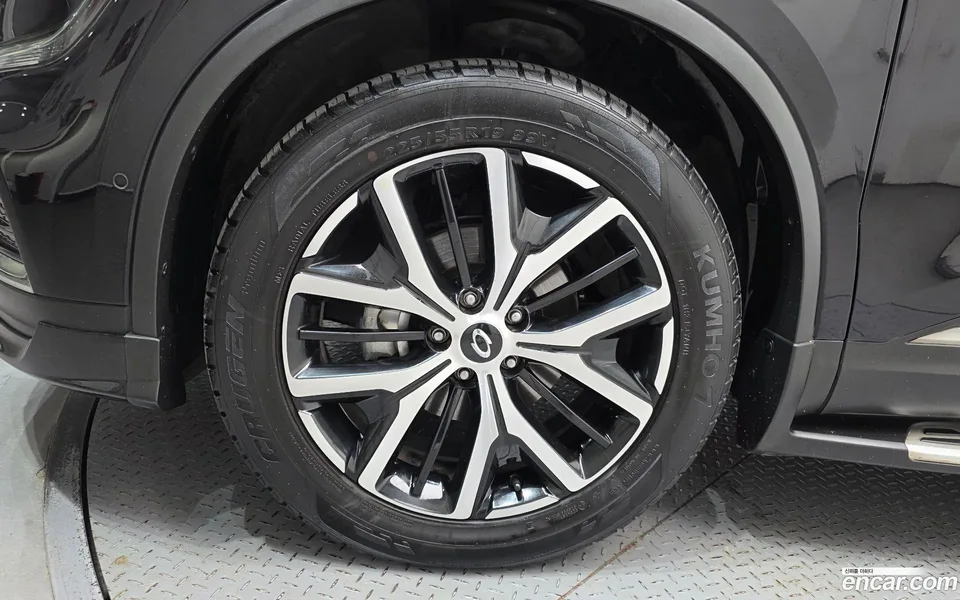Renault Samsung QM6 2.0 LPe RE 2WD 2023 — миниатюра 5