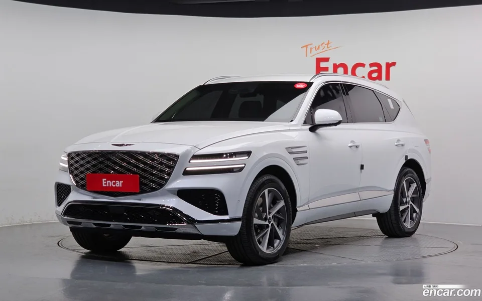 Genesis GV80 2.5T AWD 2023 — фото 1, купить с доставкой в Москву