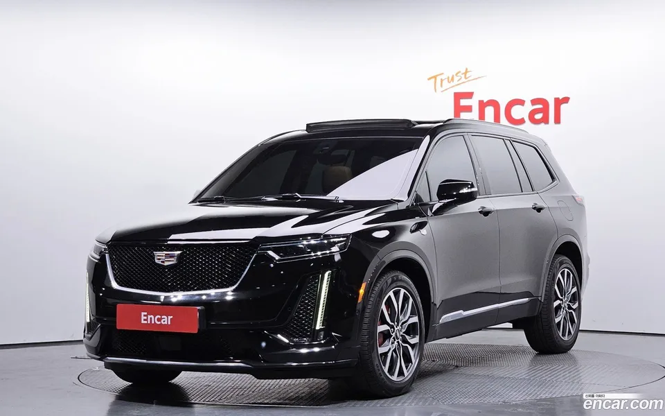 Cadillac XT6 3.6 2022 — фото 1, купить с доставкой в Москву