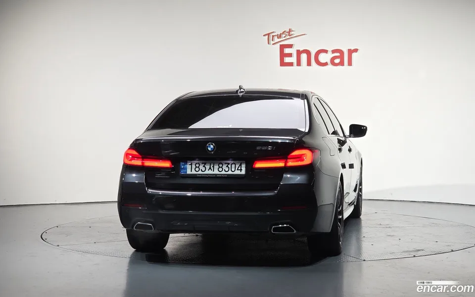 BMW 5 Series 520i M 2022 — миниатюра 4
