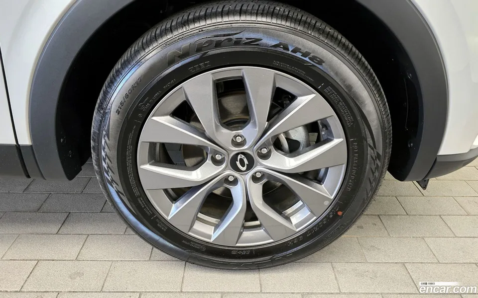 Renault Samsung XM3 (Arkana) 1.6 E-TECH RE 2024 — миниатюра 2