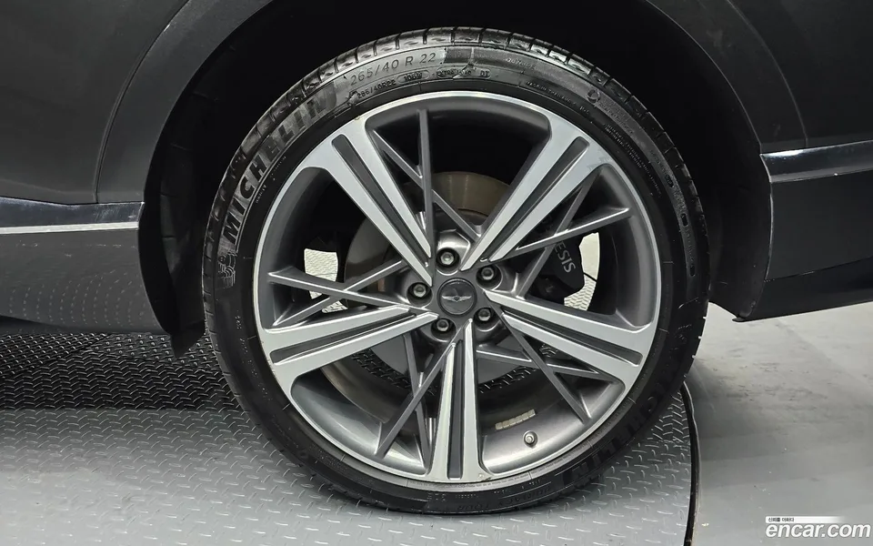 Genesis GV80 Coupe 2.5T AWD 2023 — миниатюра 2