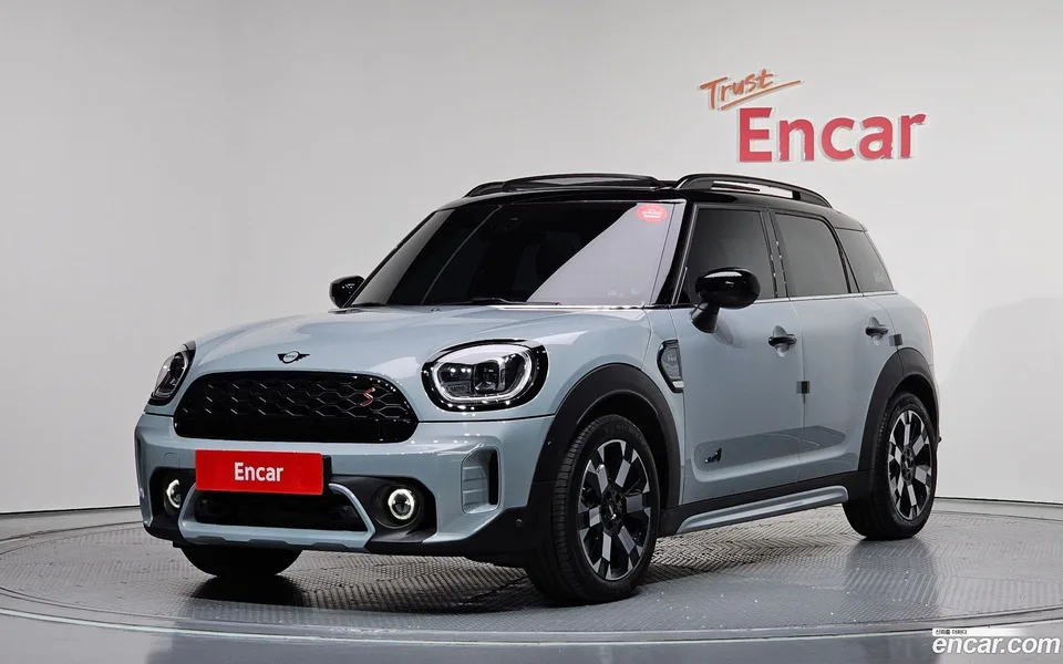MINI Cooper S Countryman ALL4 2023 — фото 1, купить с доставкой в Москву