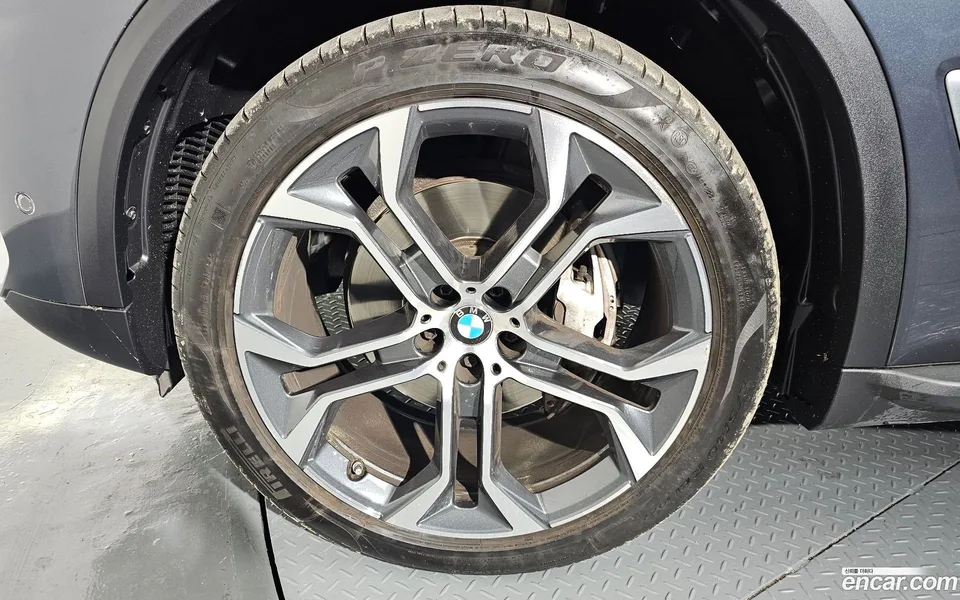 BMW X5 xDrive 30d xLine 2022 — миниатюра 2