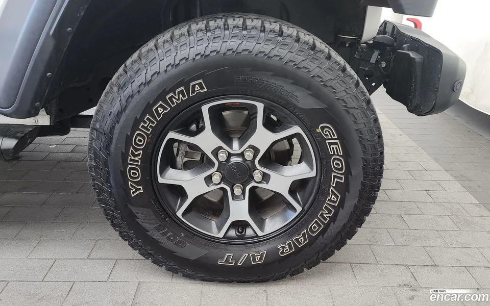 Jeep Wrangler 2.0 4 2022 — миниатюра 2