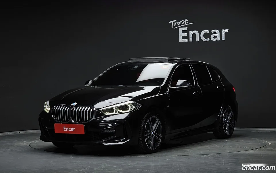 BMW 1 Series 120i M 2022 — фото 1, купить с доставкой в Москву
