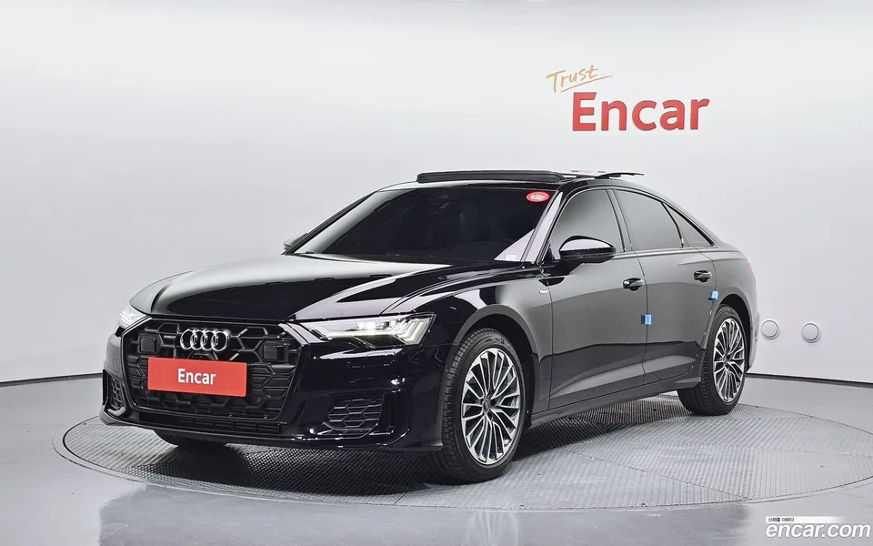 Audi A6 45 TFSI 2025 — фото 1, купить с доставкой в Москву