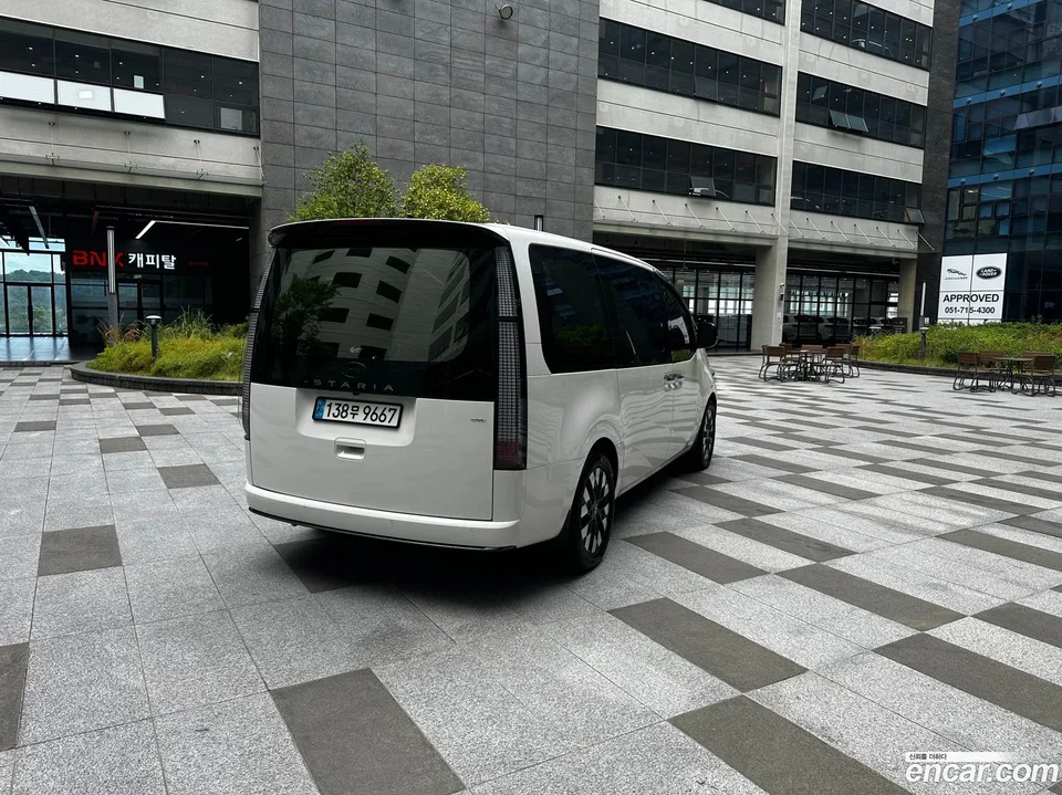 Hyundai Staria 4WD 9 2024 — миниатюра 4