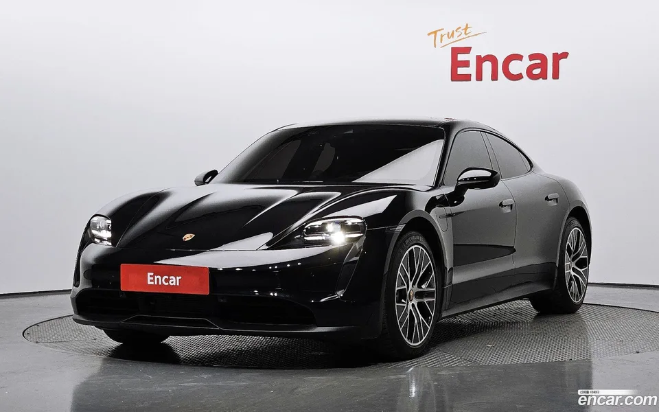 Porsche Taycan 2023 — фото 1, купить с доставкой в Москву