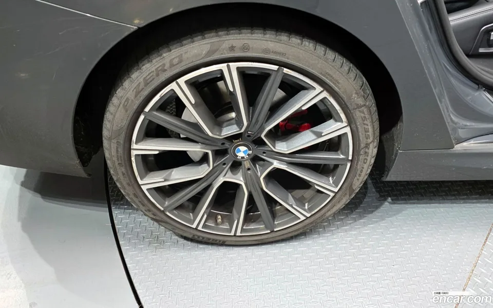 BMW 6 Series GT 630i xDrive M 2024 — миниатюра 2
