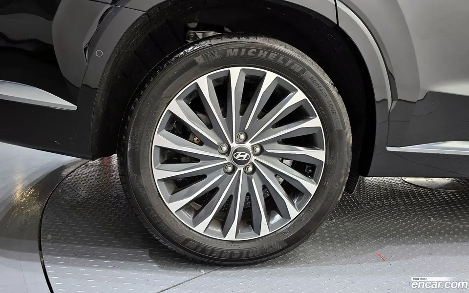 Hyundai Palisade 2.2 2WD 2023 — миниатюра 2