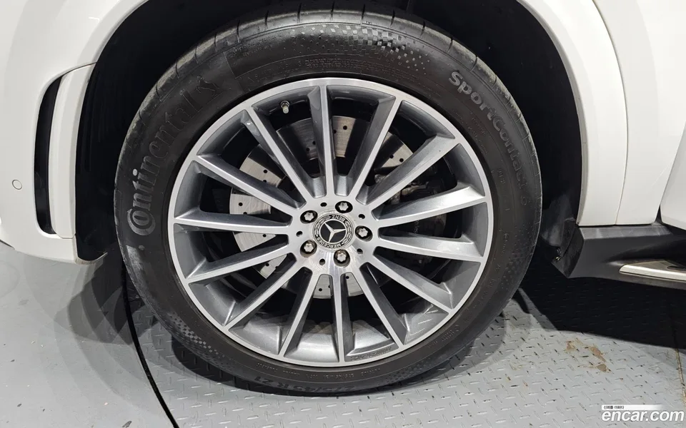 Mercedes-Benz GLE-Class GLE400d 4MATIC 2023 — миниатюра 2