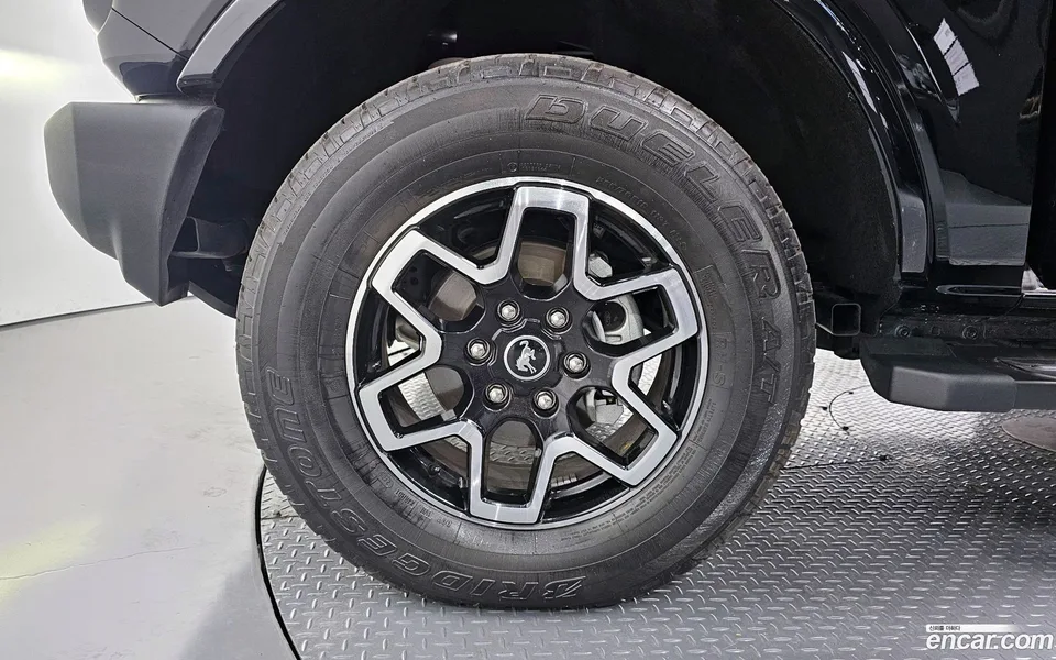 Ford Bronco 2.3 2024 — миниатюра 2