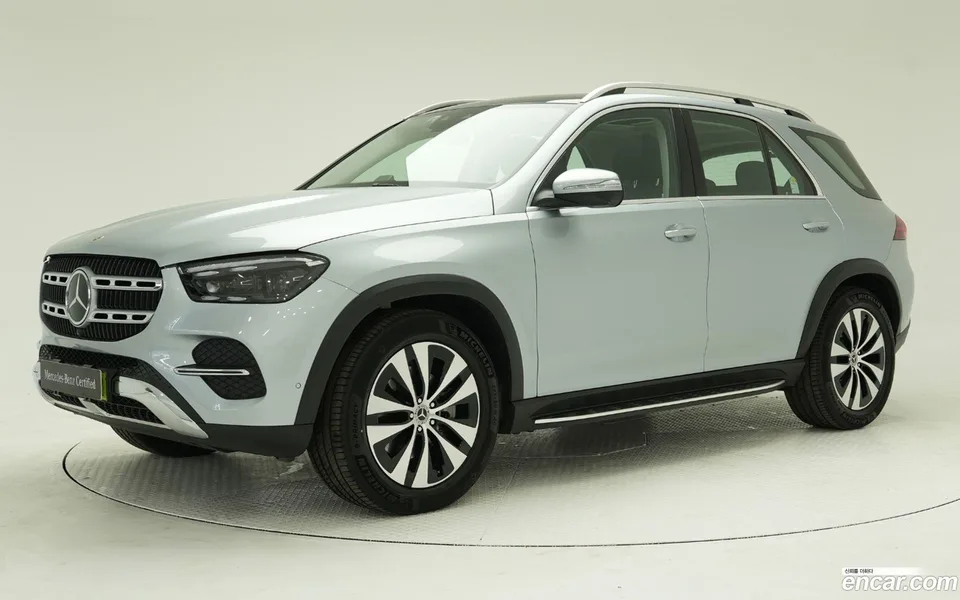 Mercedes-Benz GLE-Class GLE300d 4MATIC 2025 — фото 1, купить с доставкой в Москву