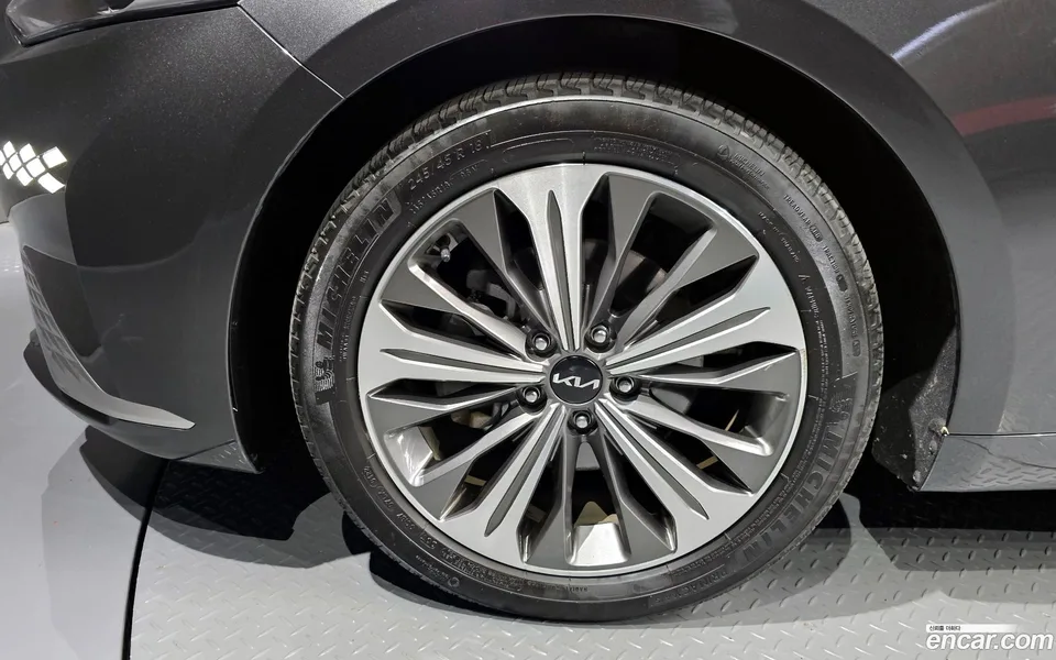 Kia K8 Hybrid 2022 — миниатюра 2