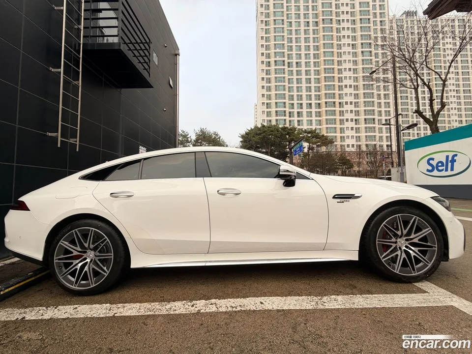 Mercedes-Benz AMG GT 4 43 4MATIC+ 2025 — миниатюра 2