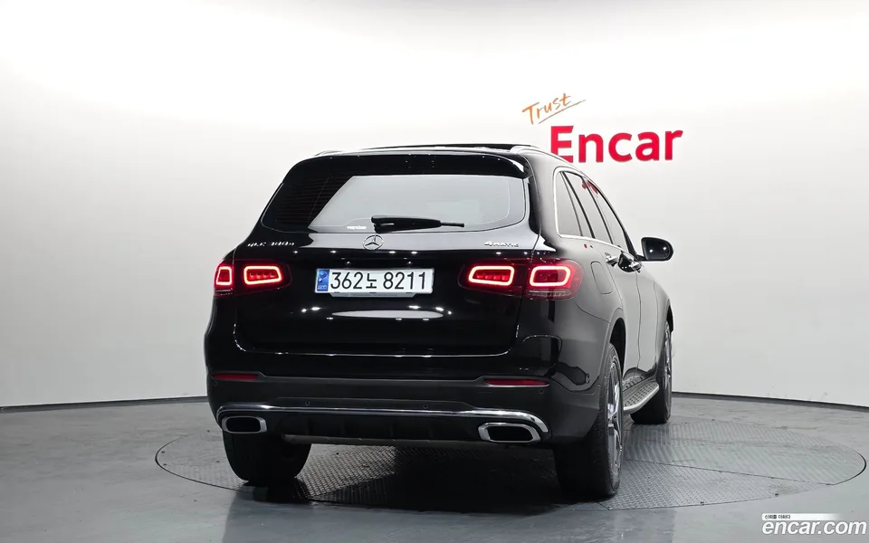 Mercedes-Benz GLC-Class GLC300e 4MATIC 2022 — миниатюра 3