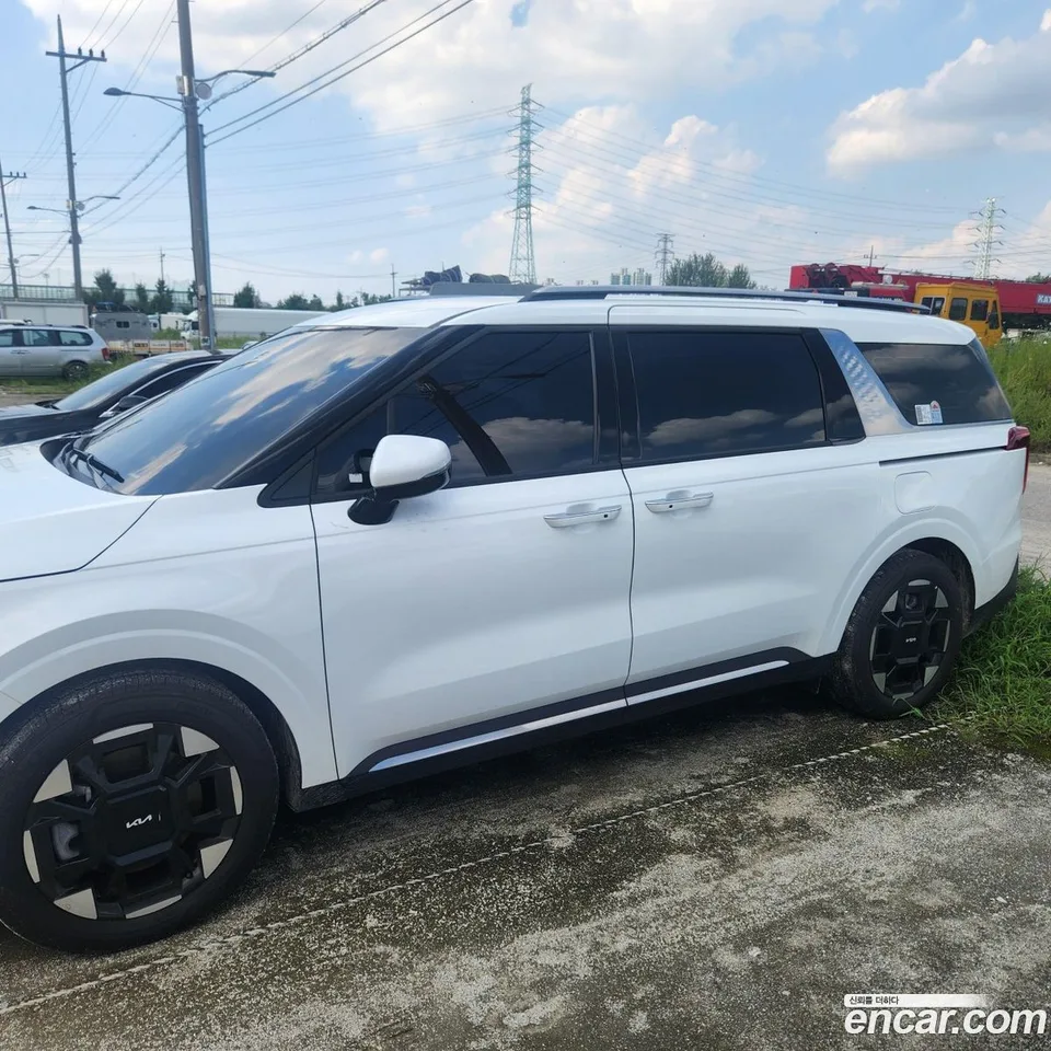 Kia Carnival 9 2024 — миниатюра 3