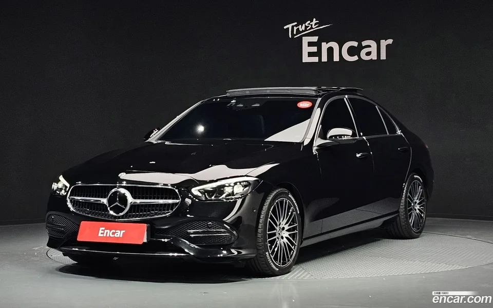 Mercedes-Benz C-Class C300 4MATIC 2024 — фото 1, купить с доставкой в Москву