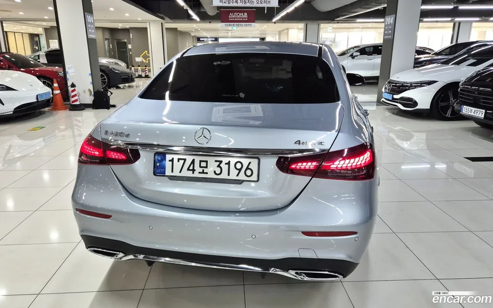 Mercedes-Benz E-Class E220d 4MATIC AMG Line 2022 — thumbnail 4