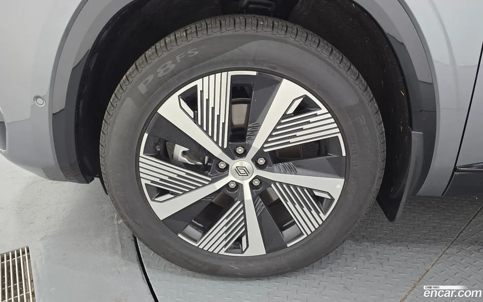 Renault Samsung Grand Koleos 1.5 E-TECH 2WD 2024 — миниатюра 5