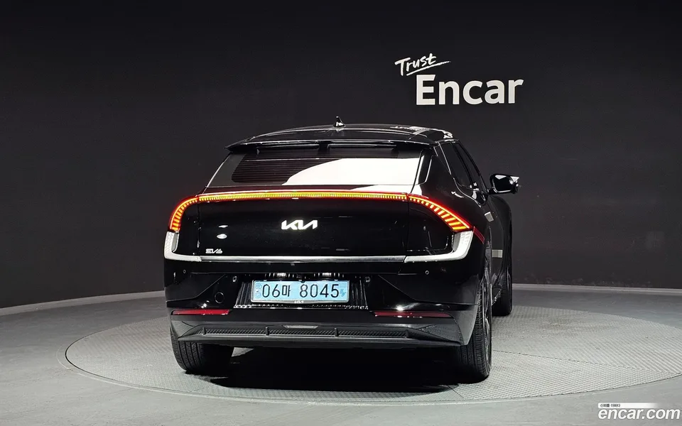 Kia EV6 2022 — миниатюра 4